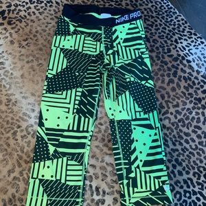 Nike Pro Capris